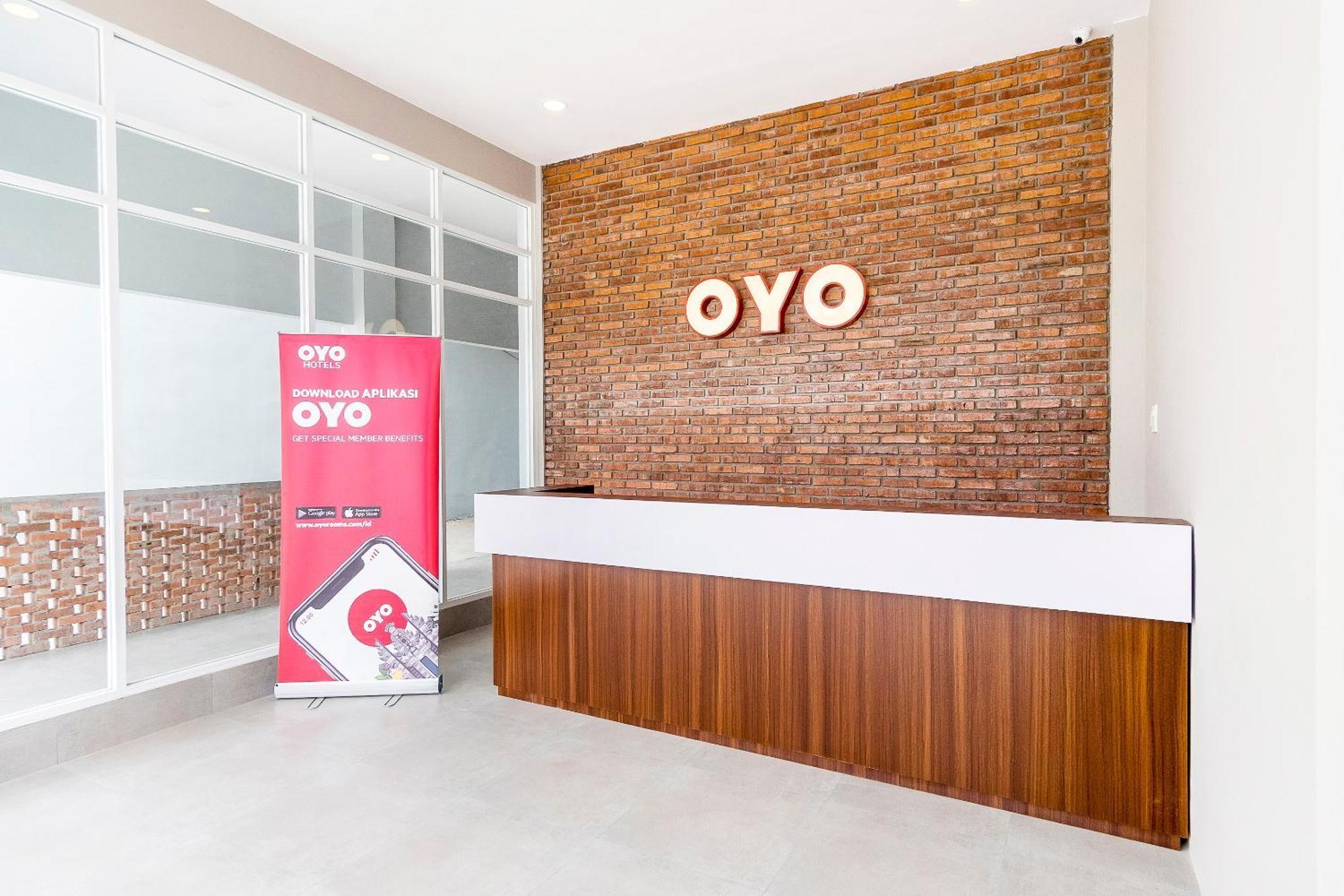 Super Oyo 360 Mangaan Residence Medan Extérieur photo