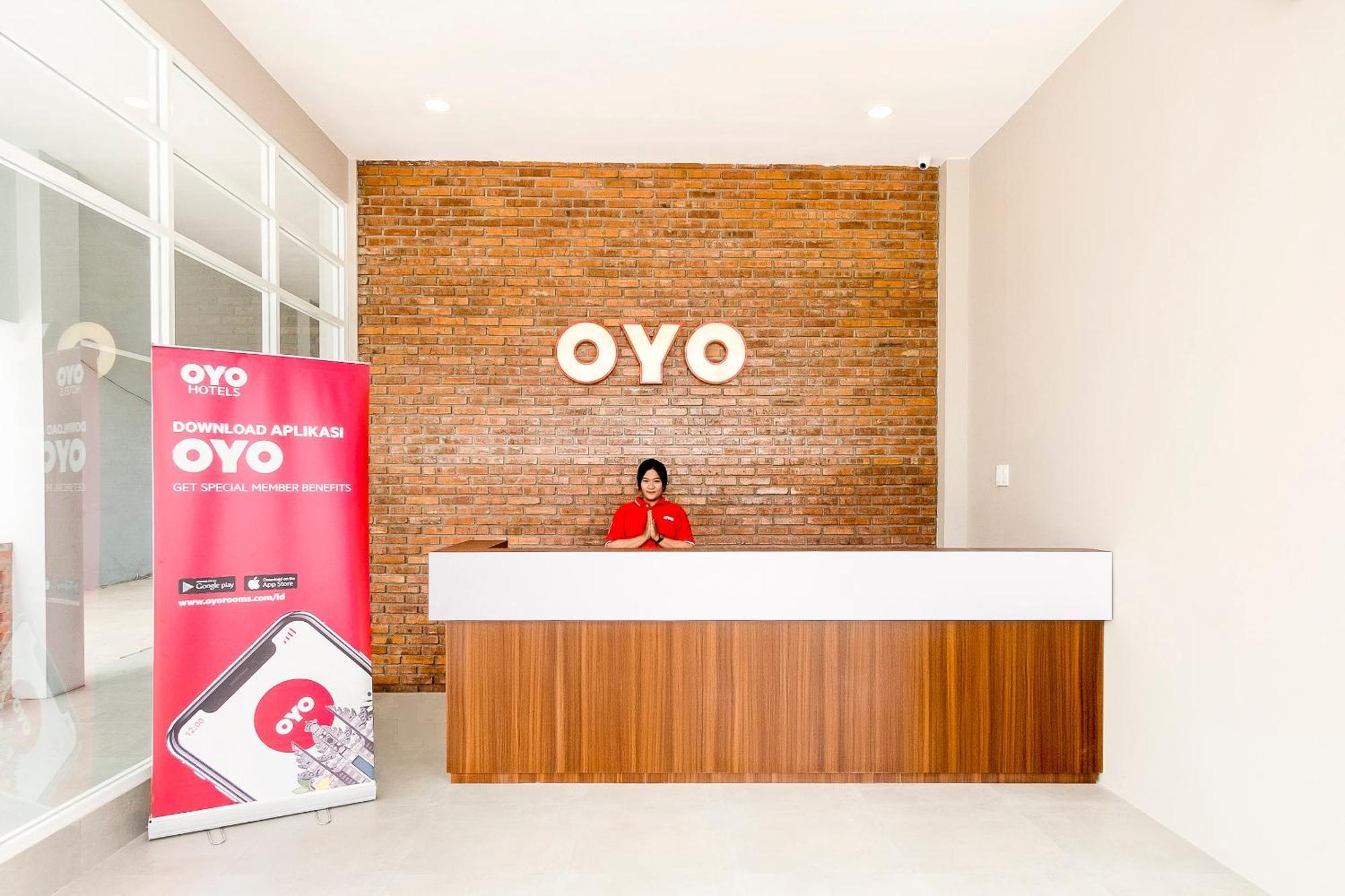 Super Oyo 360 Mangaan Residence Medan Extérieur photo