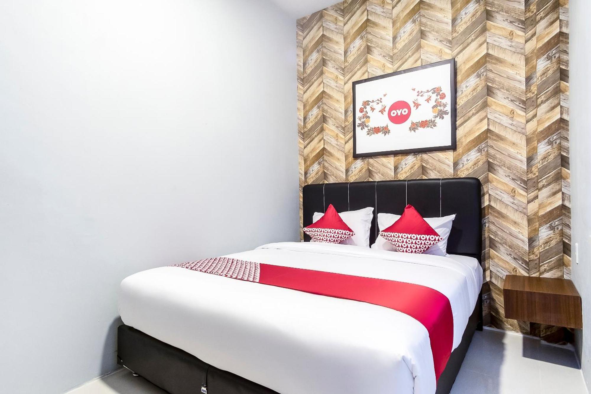 Super Oyo 360 Mangaan Residence Medan Extérieur photo