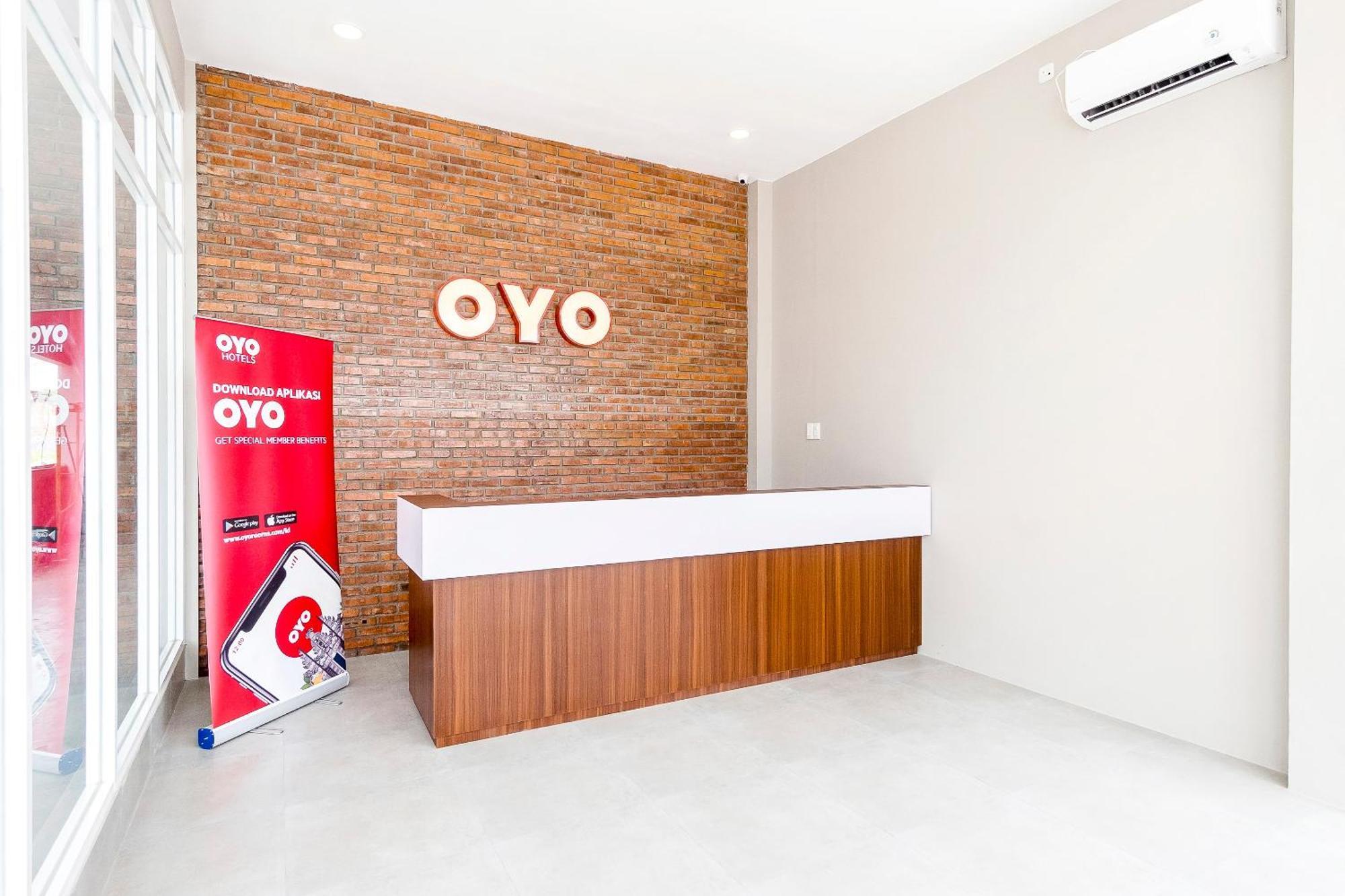 Super Oyo 360 Mangaan Residence Medan Extérieur photo