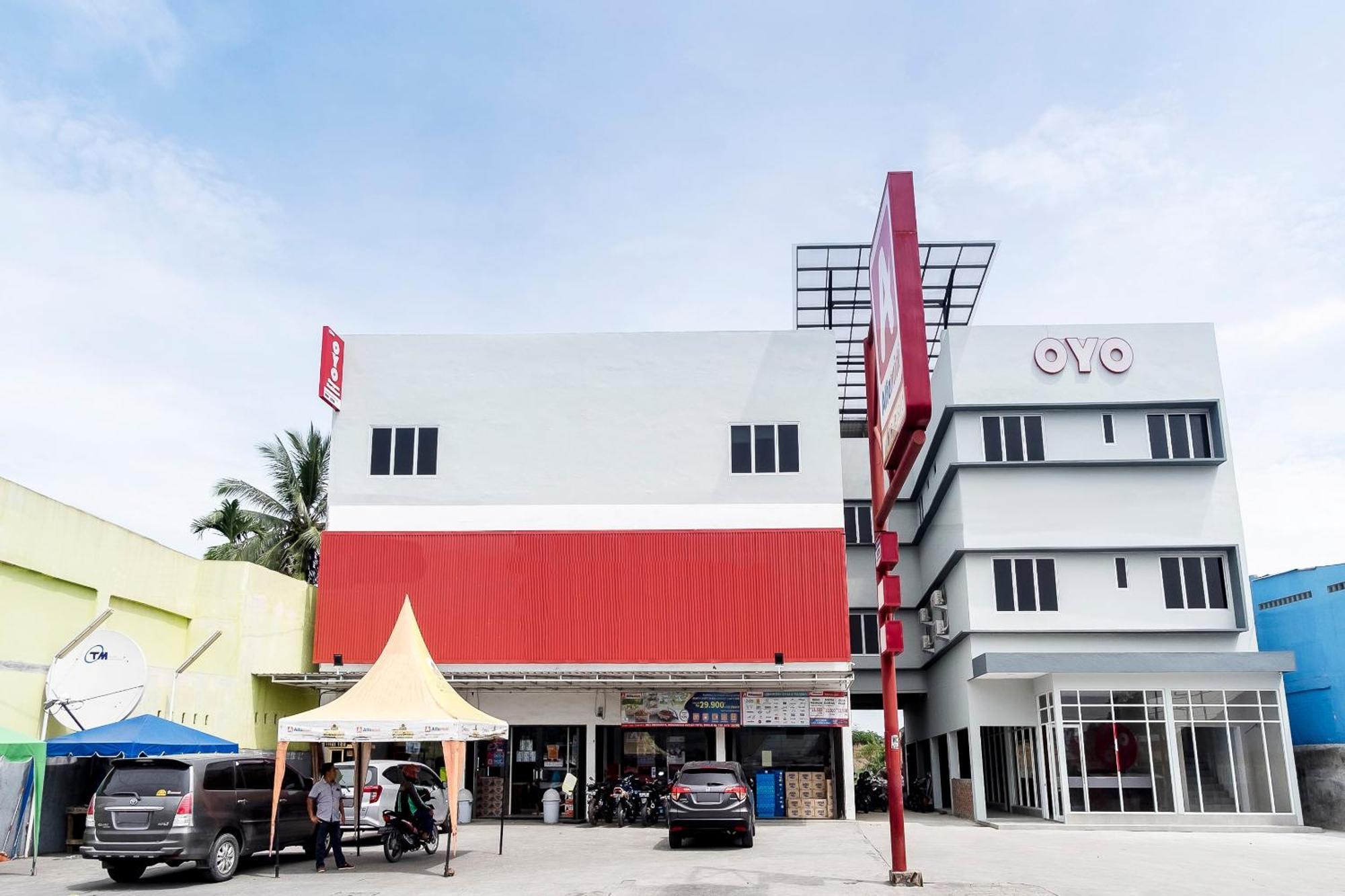 Super Oyo 360 Mangaan Residence Medan Extérieur photo