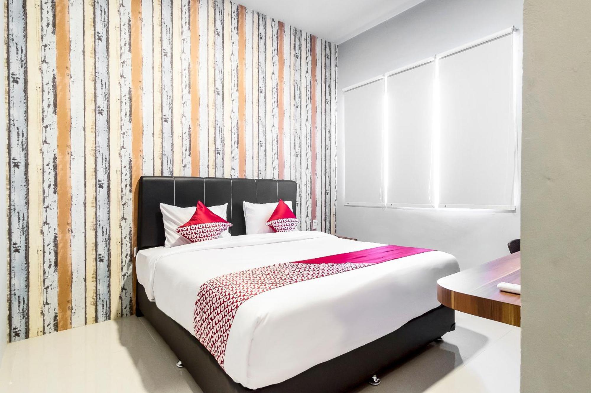 Super Oyo 360 Mangaan Residence Medan Extérieur photo